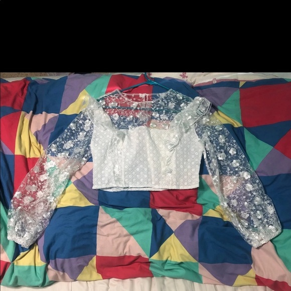 ✅ WHITE LACE TOP - Picture 11 of 12